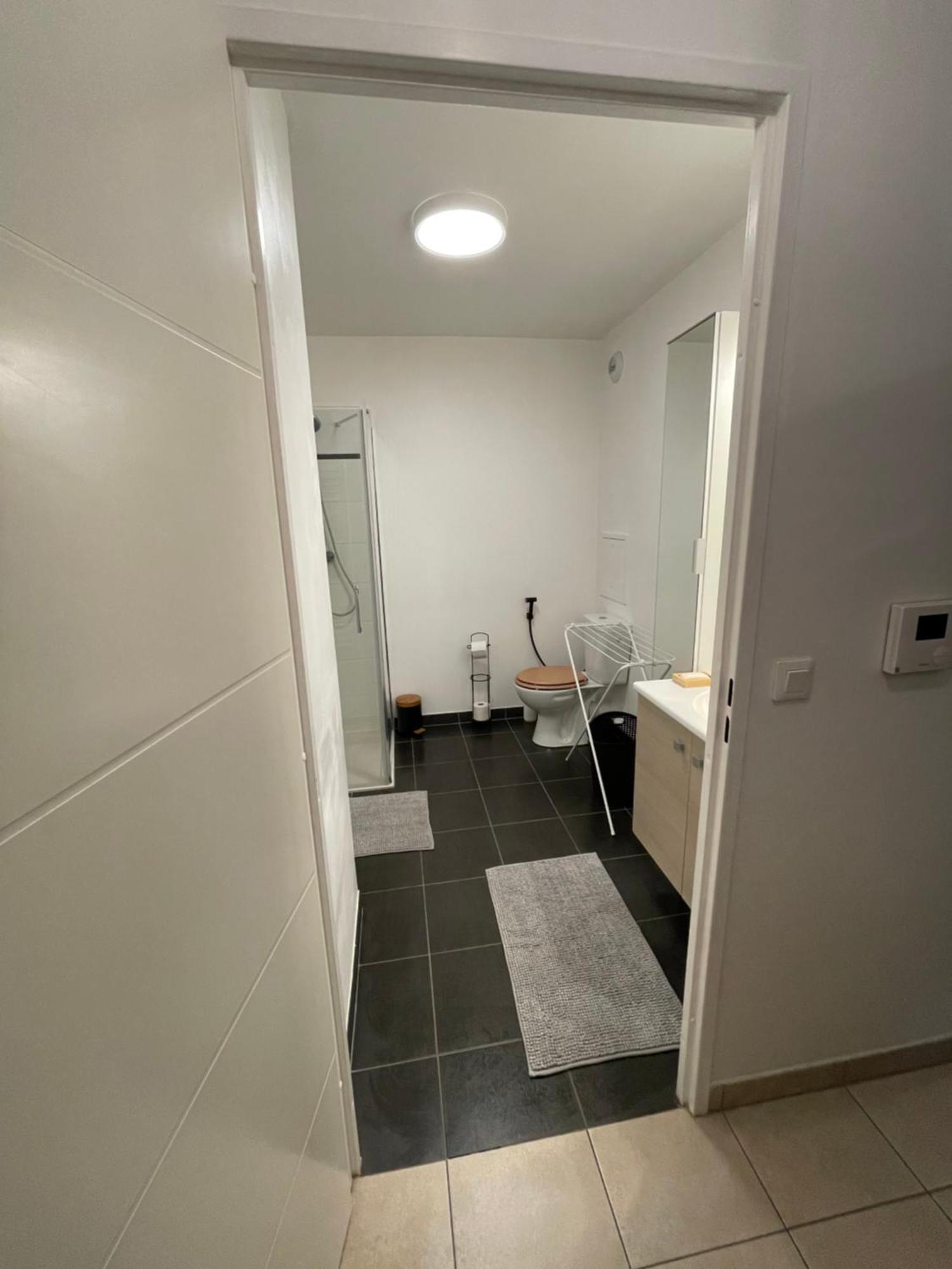 Appartement Lahcen Thorigny-sur-Marne Exterior photo