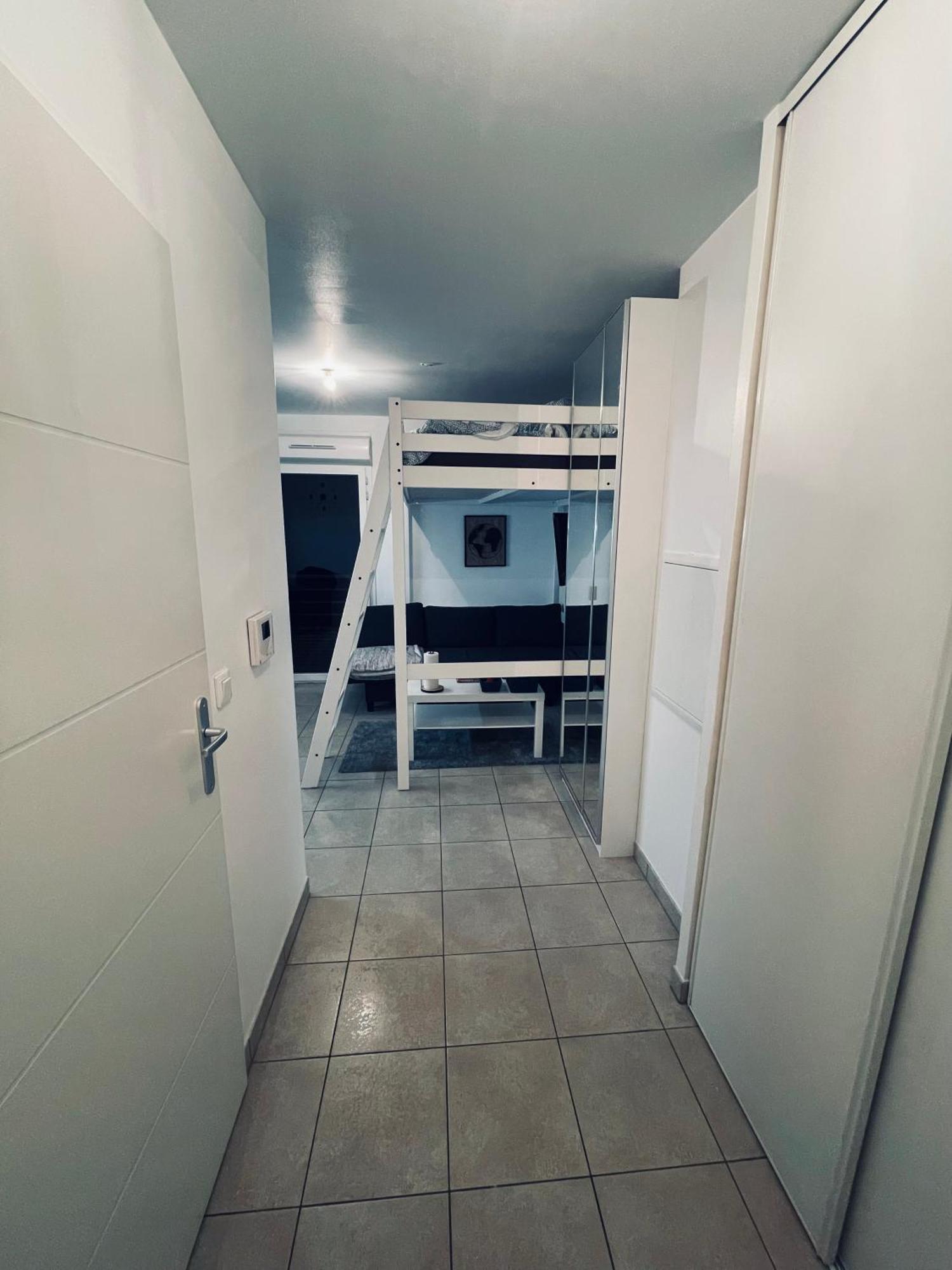 Appartement Lahcen Thorigny-sur-Marne Exterior photo